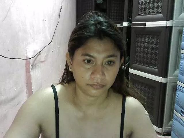 peenastyfame on BongaCams