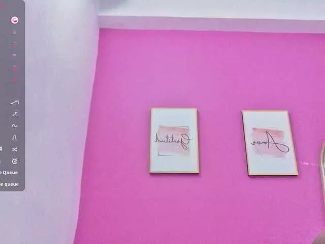 petitelittleebony on BongaCams