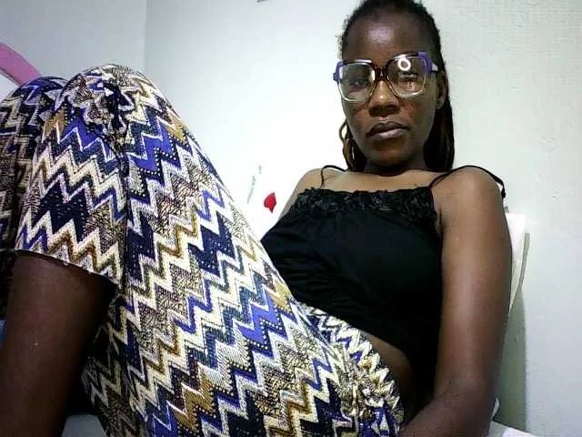 Pierra77 on BongaCams