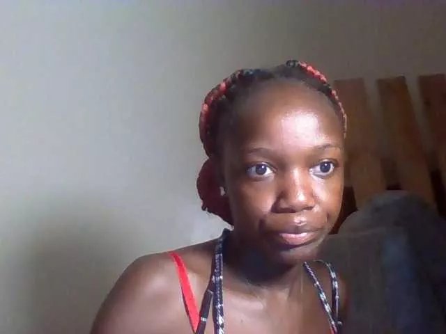 Pinkypetite on BongaCams