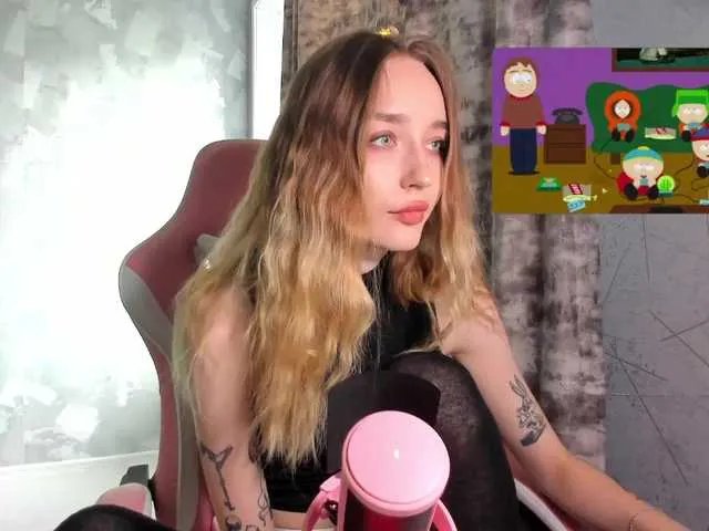 Polikinesis on BongaCams