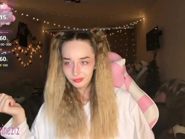 Polikinesis on BongaCams