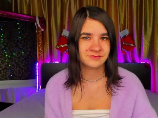 Polly-Love on BongaCams