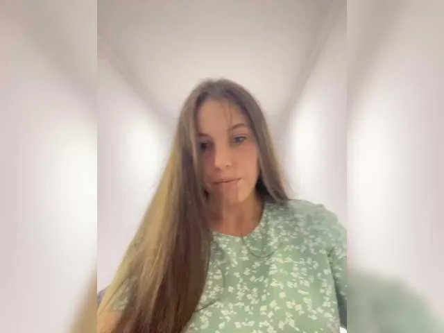 Potifays on BongaCams