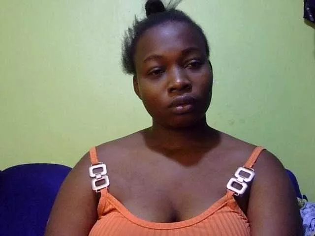 Pretty-horny on BongaCams