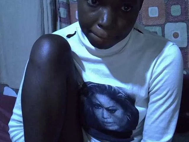 Freechat princess-scovia on BongaCams