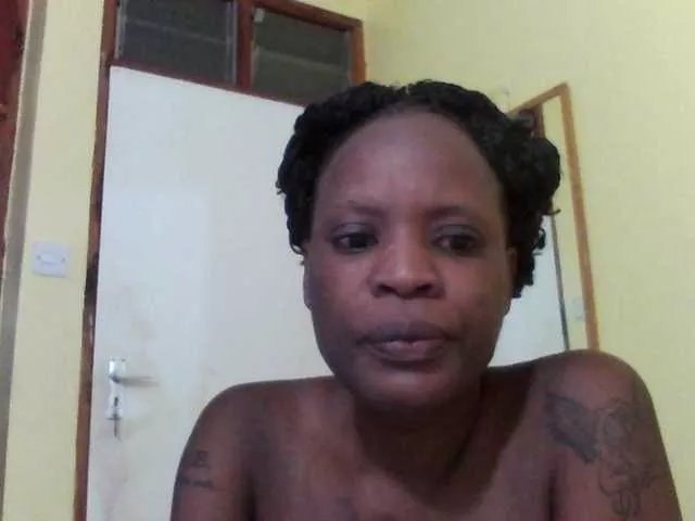 Princessmiles on BongaCams