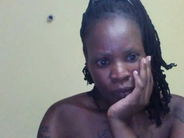 Princessmiles on BongaCams