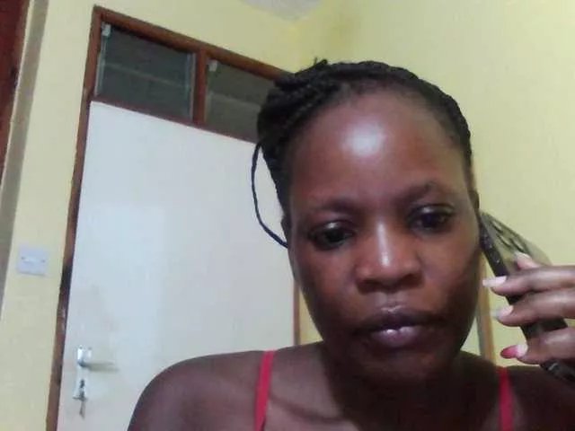 Princessmiles on BongaCams