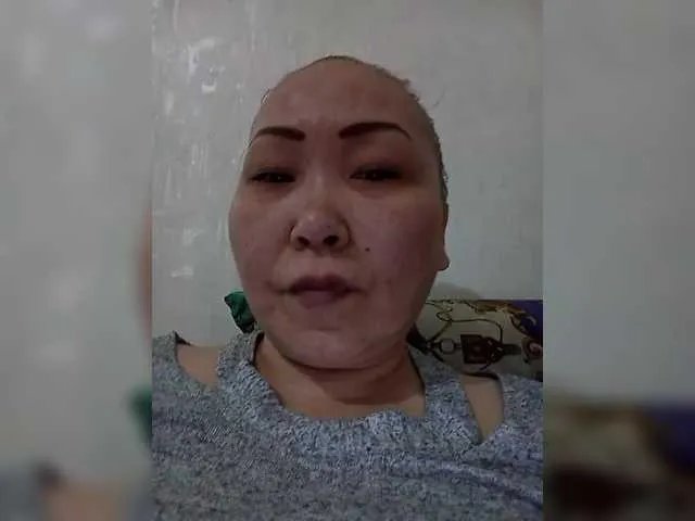 Qweentis on BongaCams