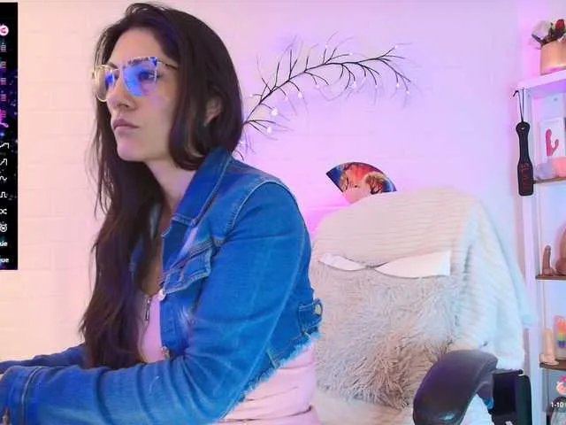 Rapunzell-- on BongaCams