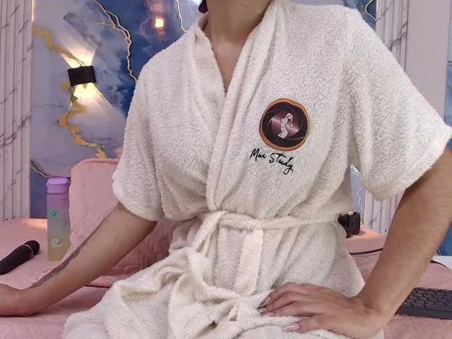 rayne-lor on BongaCams