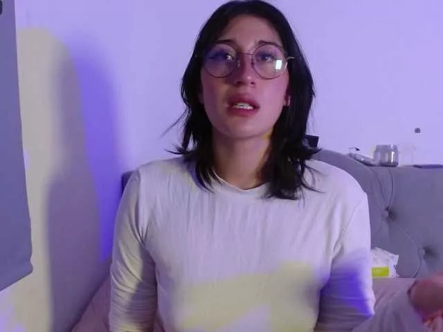 Red-moonn on BongaCams