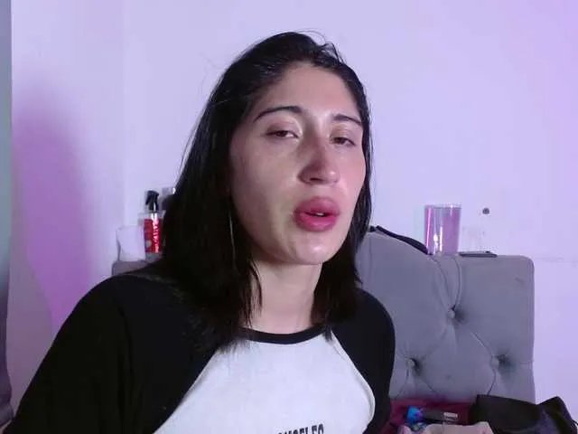 Red-moonn on BongaCams