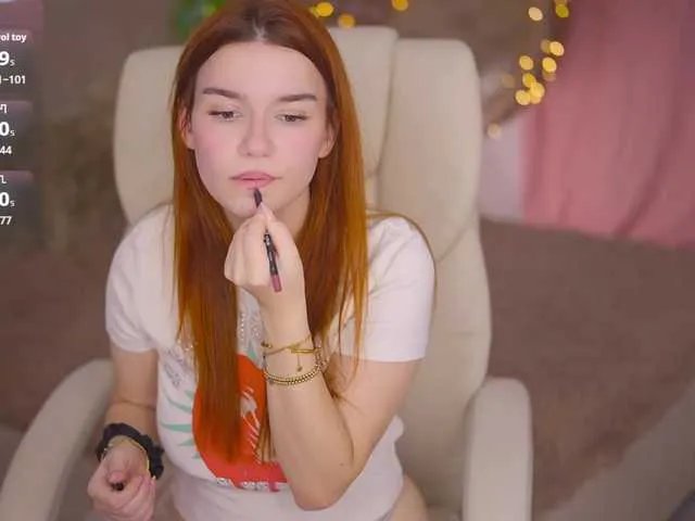 RedShinee on BongaCams