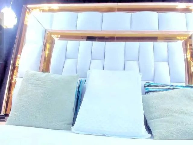 RileySweet on BongaCams