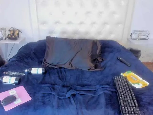 rouse-sexy-hotxx77 on BongaCams