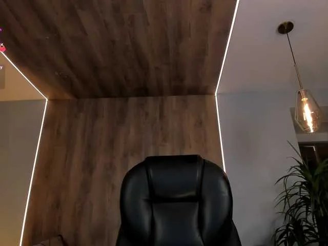 RoxanneHill on BongaCams