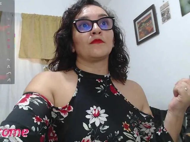 saimajayeb — Hello my loves welcome to my room...lets have a nice time together!  Ask before pvt please, check the tip menu and dont forget to follow me Fav vibes 25 - 38 - 75 - 101 - 222  TOKENS IN THE PUBLIC CHAT PLEASEPrivate tips will not be counted!!!