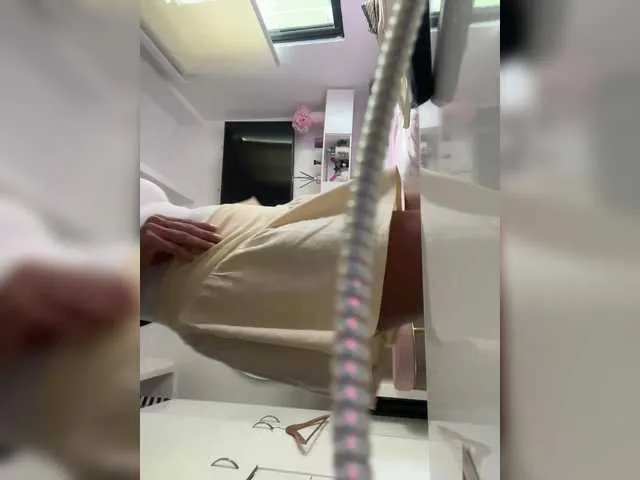 SallyeLeins on BongaCams