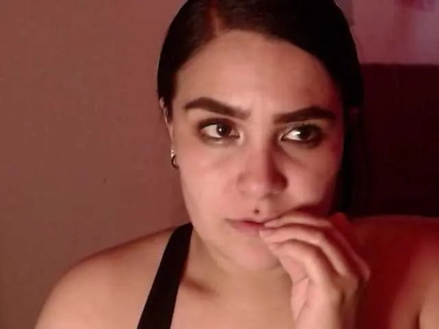 salmalopez on BongaCams