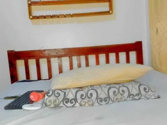 Sam9338 on BongaCams