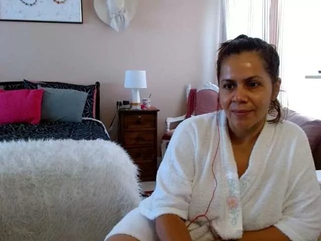 SaraBrandon on BongaCams