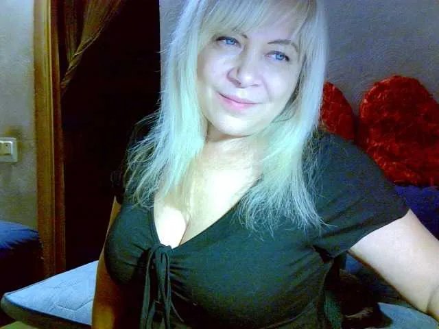 Savan35na on BongaCams