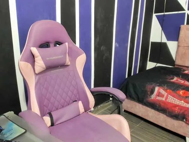 scarleth18 on BongaCams