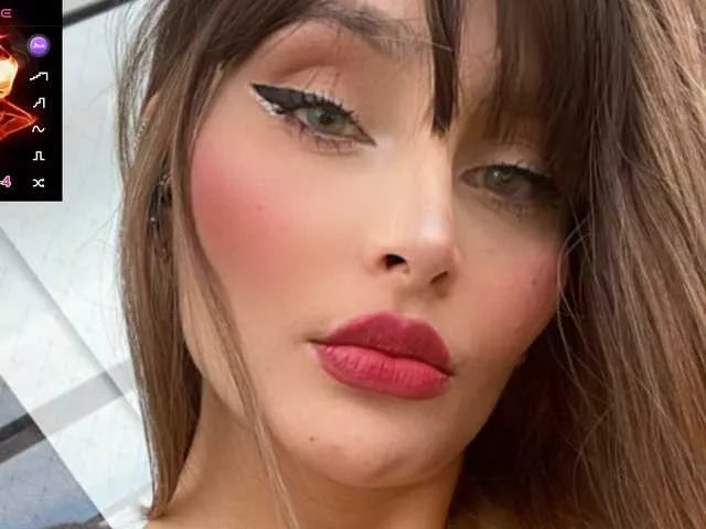 ScarlettSugar on BongaCams