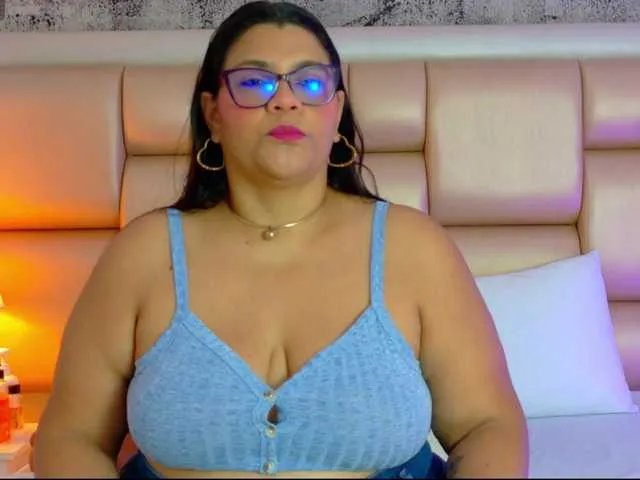 SelennaCooper on BongaCams