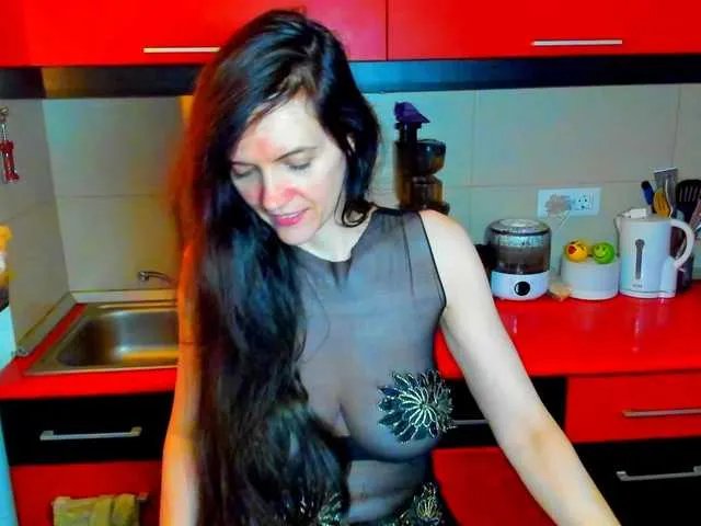 SexQueen11 on BongaCams