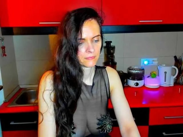 SexQueen11 on BongaCams