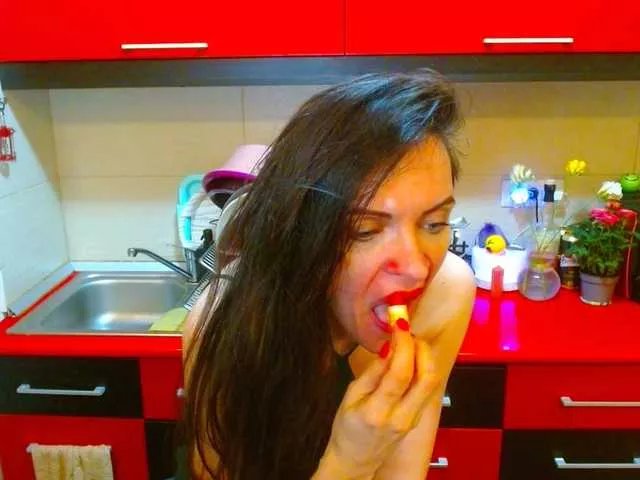 SexQueen11 on BongaCams