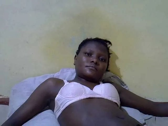 sexy-jenny on BongaCams