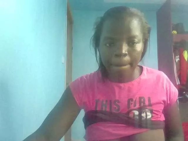 Freechat Sexyamadah-012 on BongaCams