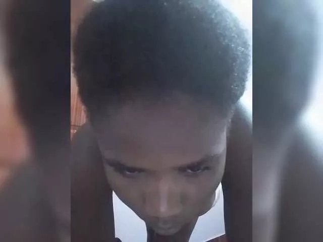 sexydiva22 on BongaCams