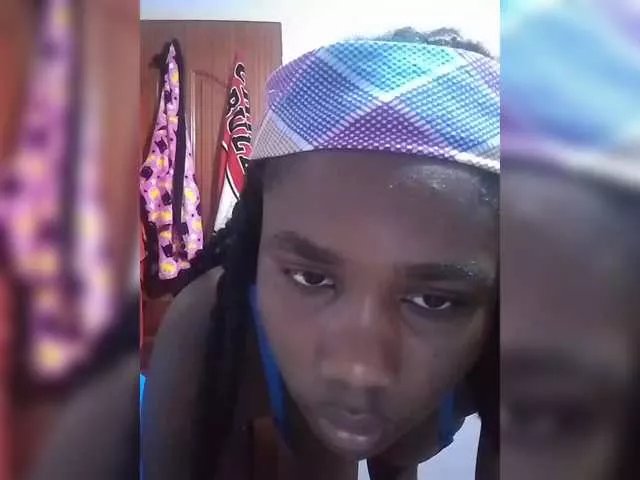 sexydiva22 on BongaCams