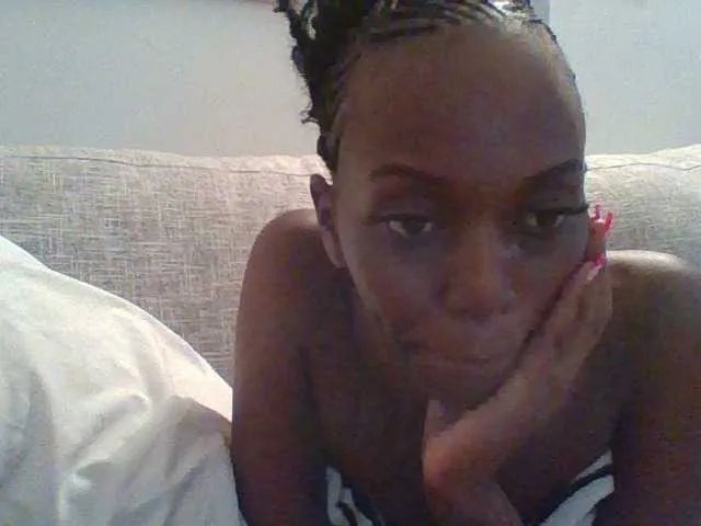 Sexymaya22 on BongaCams