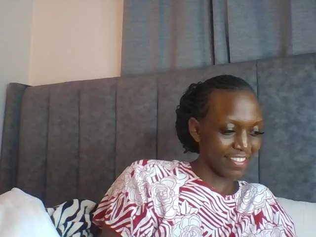 Sexymaya22 on BongaCams