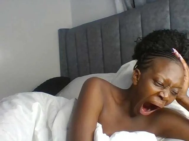 Sexymaya22 on BongaCams