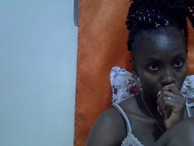 Sexythiny on BongaCams