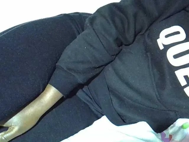 Sexyyves on BongaCams