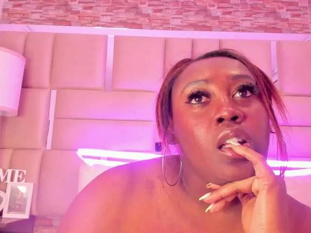 ShaniaBrown on BongaCams