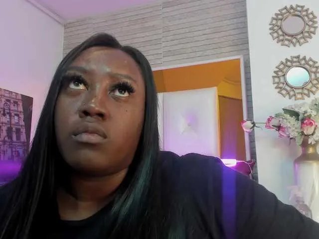 ShaniaBrown on BongaCams