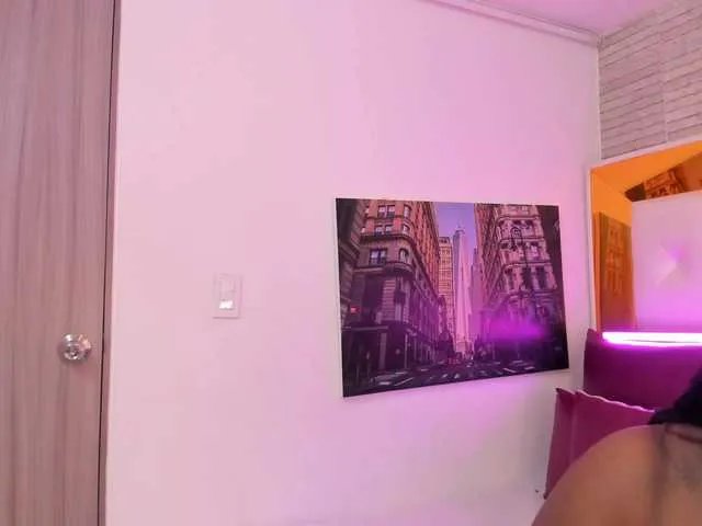 ShaniaBrown on BongaCams