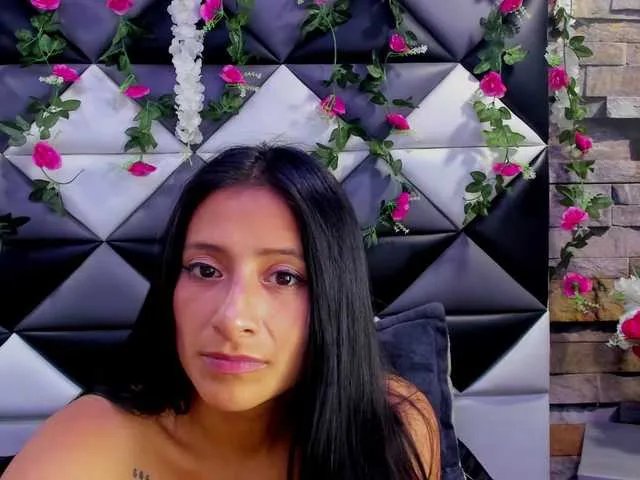 SharlotRodriguez on BongaCams