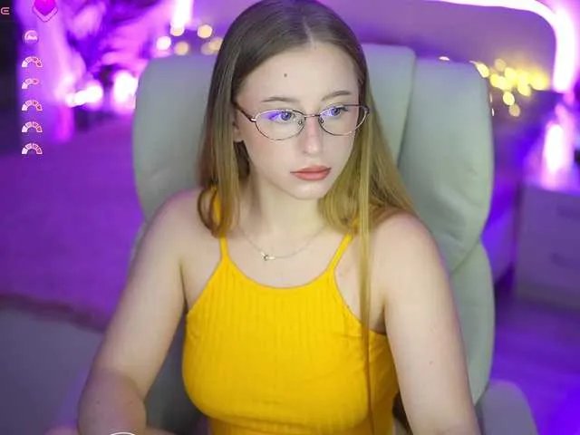 SilverrMoon on BongaCams