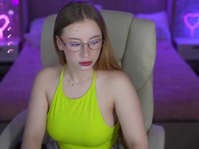 SilverrMoon on BongaCams