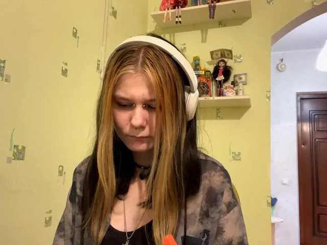SIMONA-CHARON on BongaCams